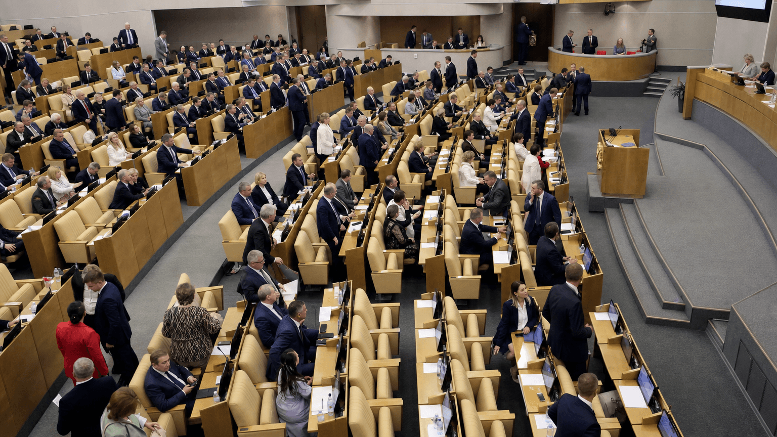 «Единая Россия» получила рекордные 349 мест в Госдуме