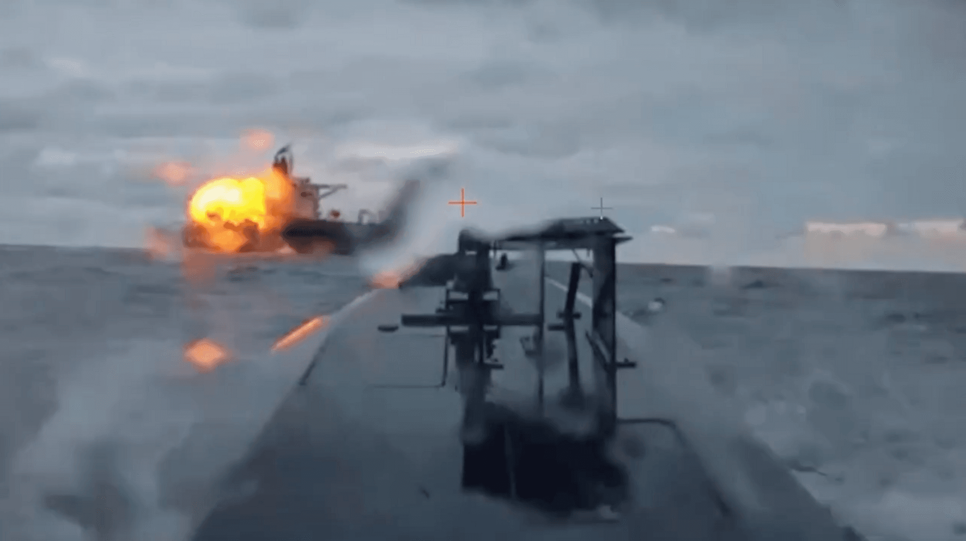 Украинские морские дроны снова атаковали гражданское судно в Чёрном море