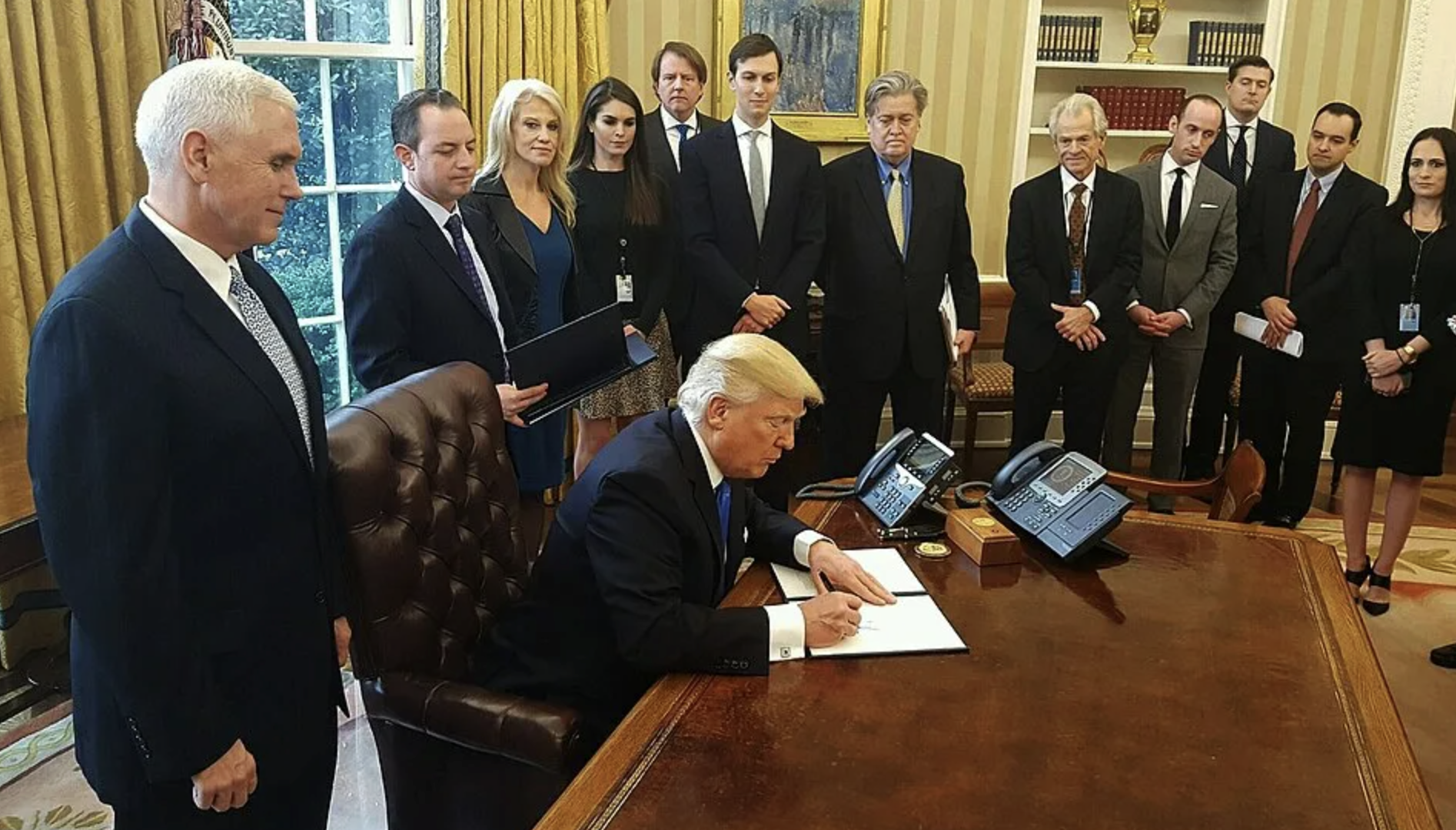 Вашингтон переходит к жёсткому давлению: Зеленского будут принуждать к мирной сделке уже на этой неделе