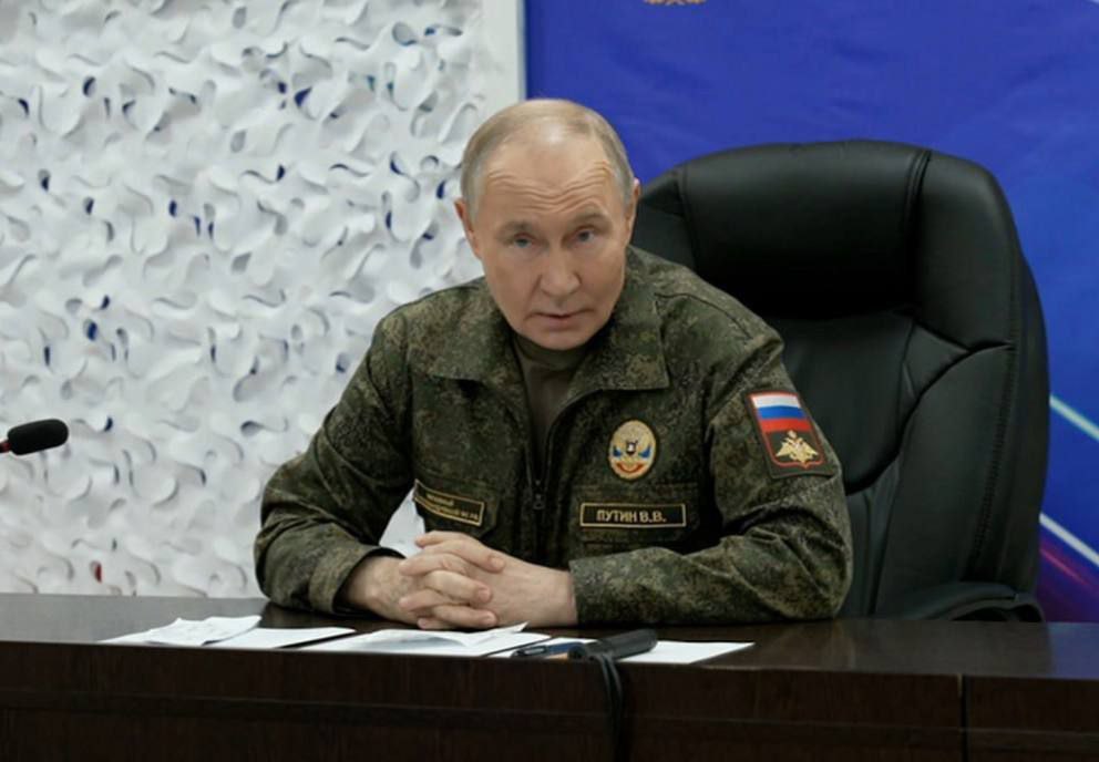 Путин о танках, Западе, климате и ИИ: ключевые заявления президента на публичной встрече