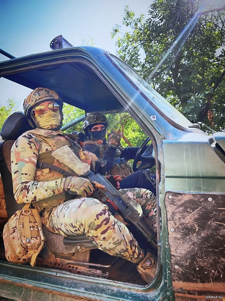 На какой срок заключается контракт с Минобороны 2025: условия, требования и выплаты