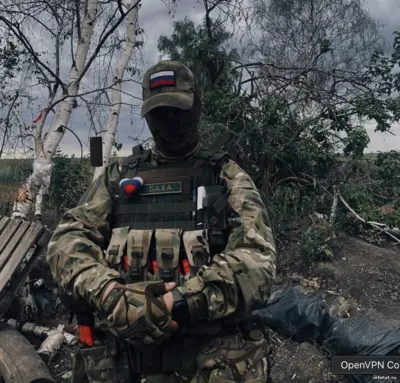 Контрактник СВО 2025 с семьёй получает выплаты, льготы и поддержку государства: жильё, медицину, ипотеку и социальные гарантии.