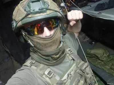 Василий из Пензы подписывает контракт СВО в 2025 году, получает выплаты до 3,2 миллиона рублей и рассказывает, как оформить документы через кураторов.