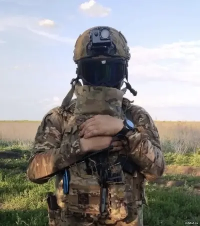 Контрактник СВО оформился через кураторов и попал в 65-й полк БПЛА, получив 3 000 000 рублей за подписание и безопасную должность оператора беспилотников.