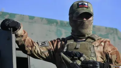 Миша, 50-летний водитель с Юга России, рассказал, как подготовиться к службе по контракту на СВО: медкомиссия, документы, дисциплина, работа через кураторов и выплаты до 3 000 000 рублей.